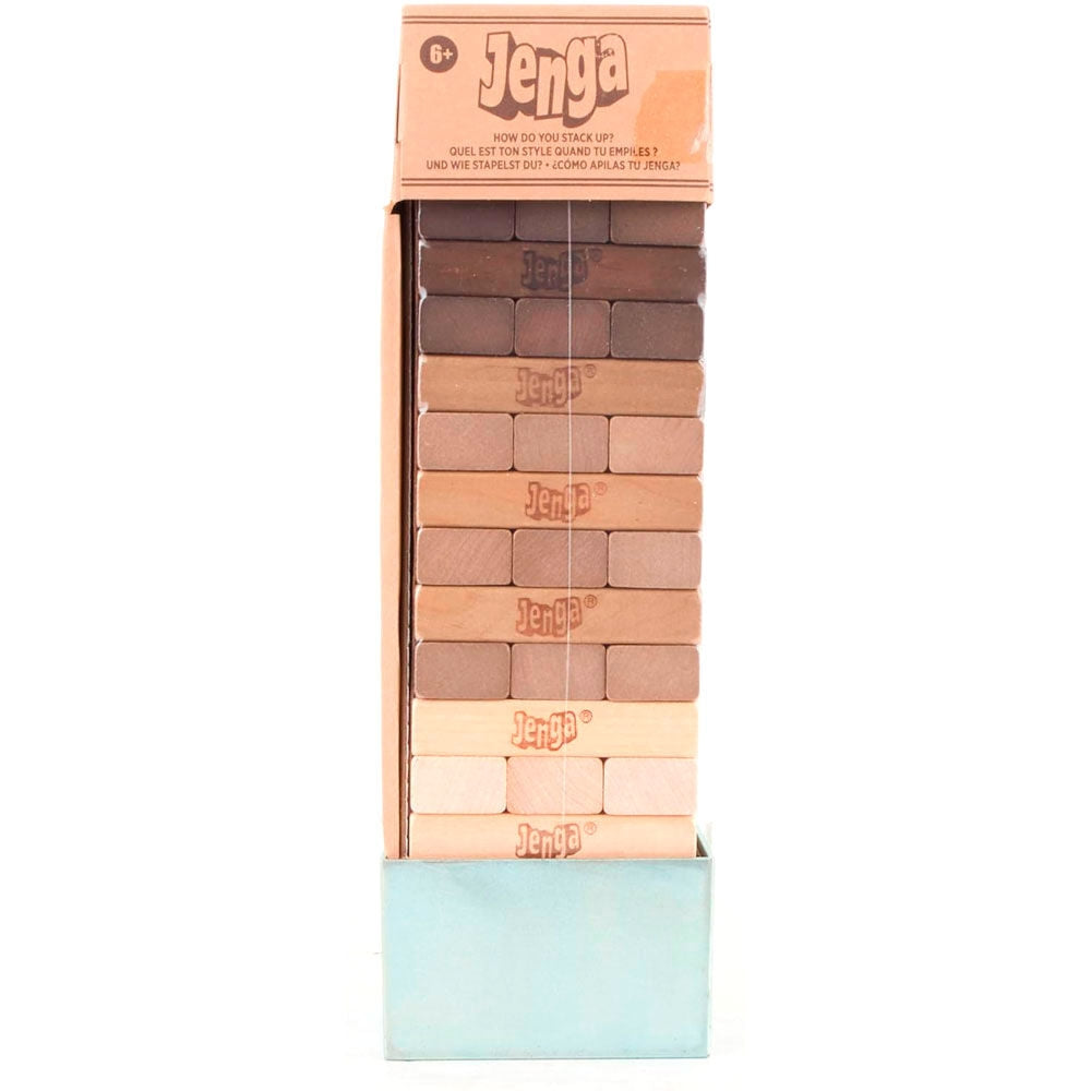 Jenga-spel med rustika träklossar för familjens skoj
