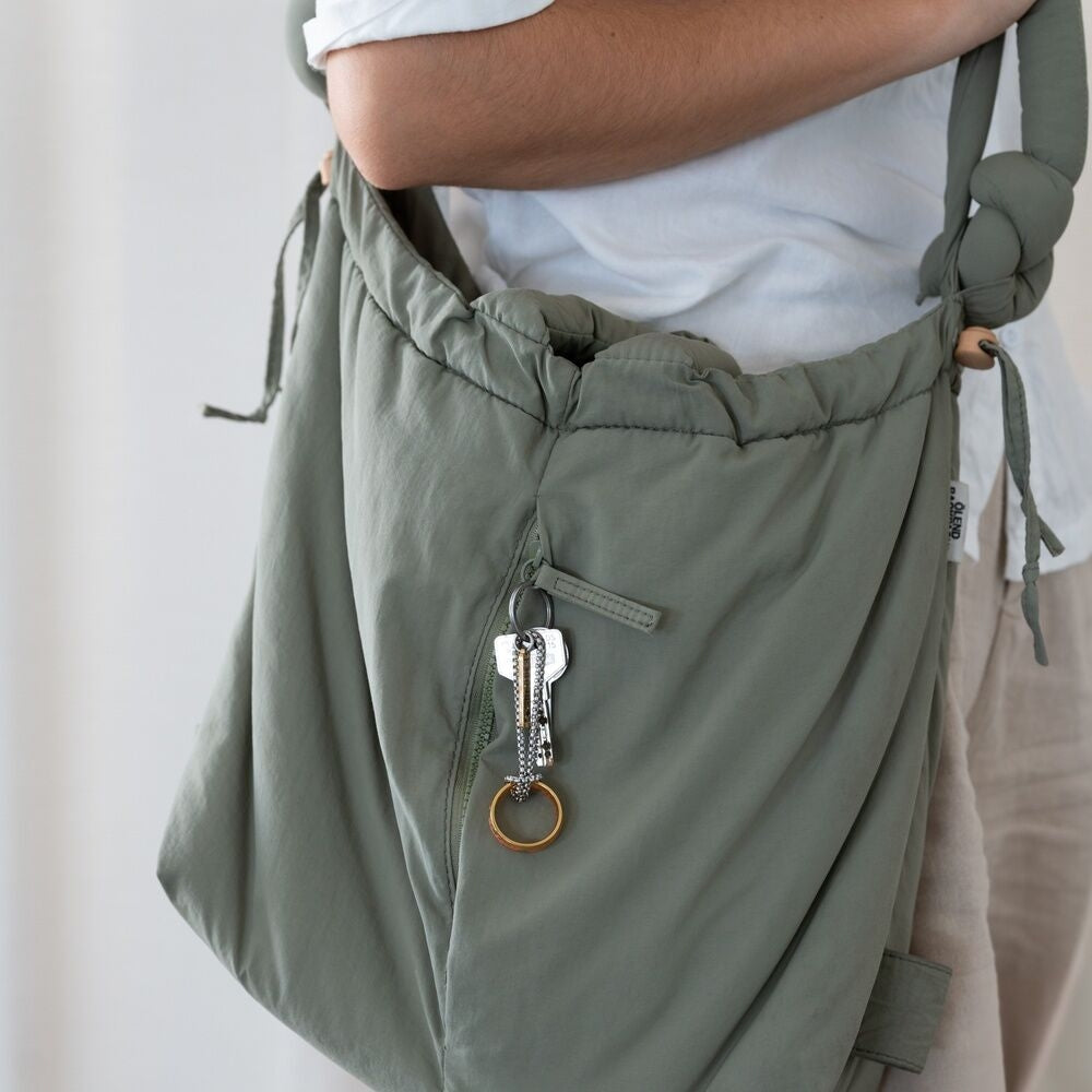 Nyckelring med en ring, metalldesign, perfekt present