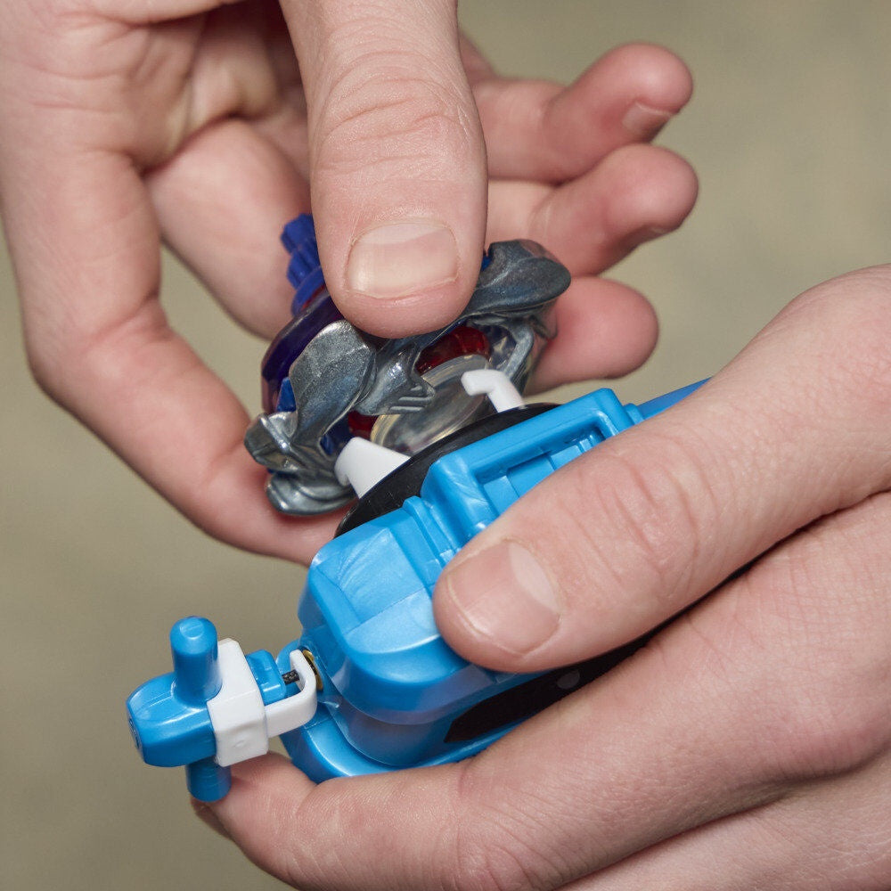 Beyblade Premium Set med Cobalt Dragoon Top och Launcher