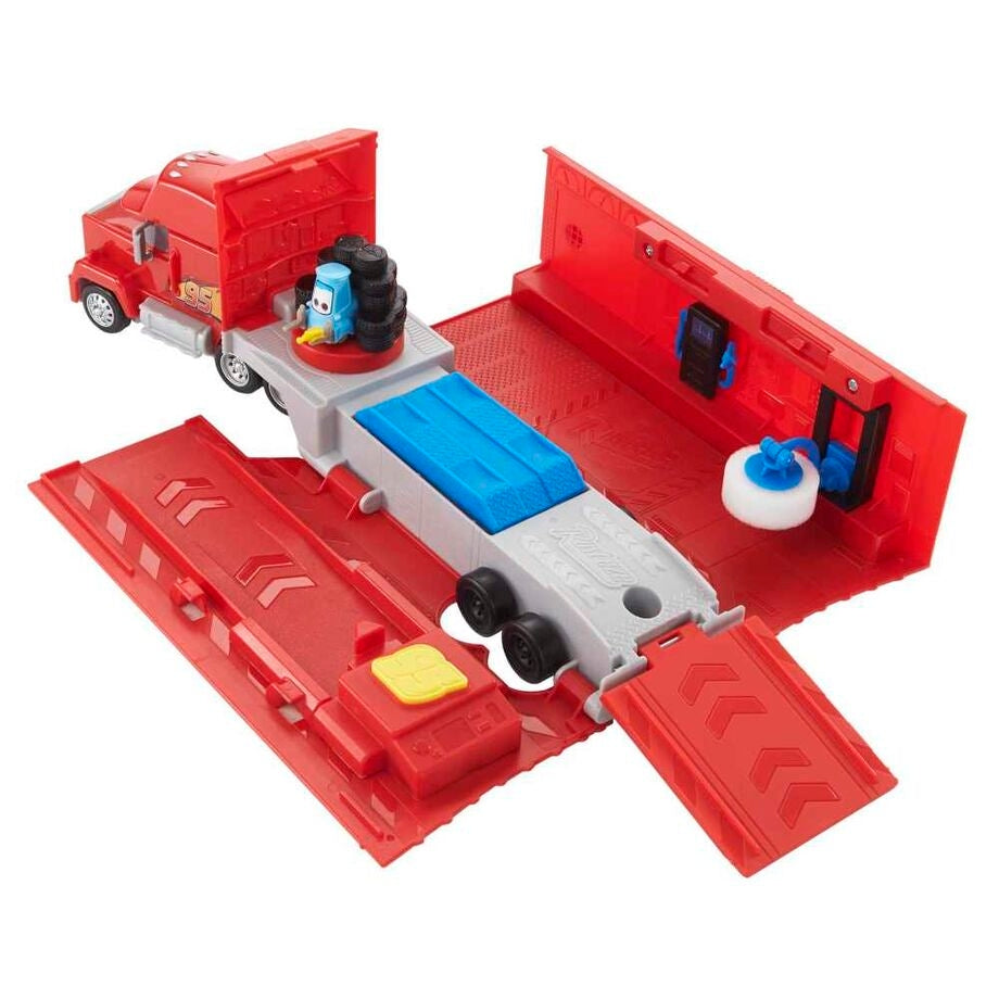 Cars Transforming Mack Playset med bana och tillbehör