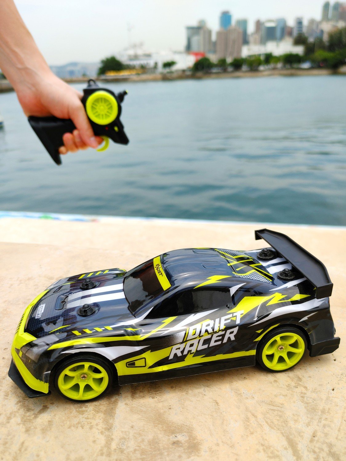 Exost Radio Control Car Drift Racer, målestokk 1:28