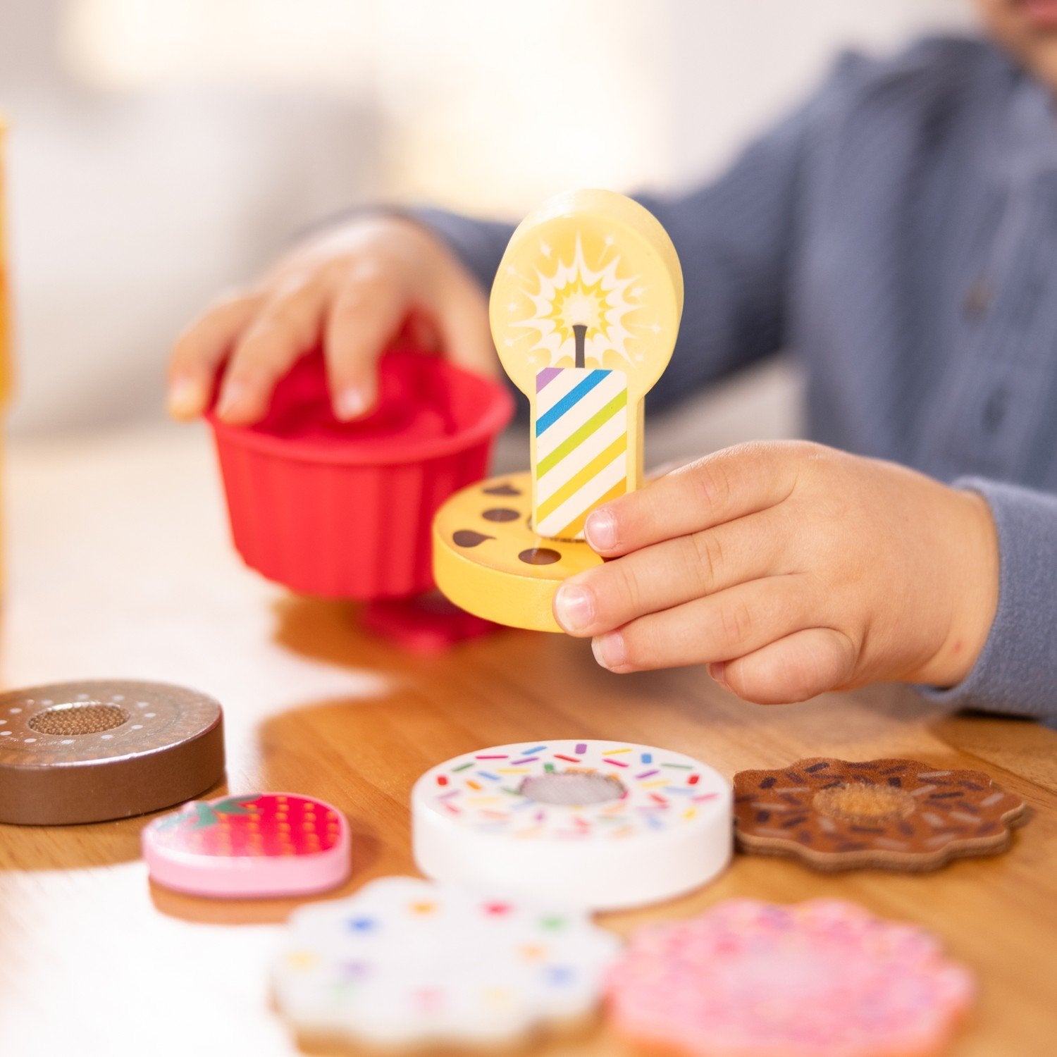 Melissa & Doug Play To Go Cake & Cookies Play Set