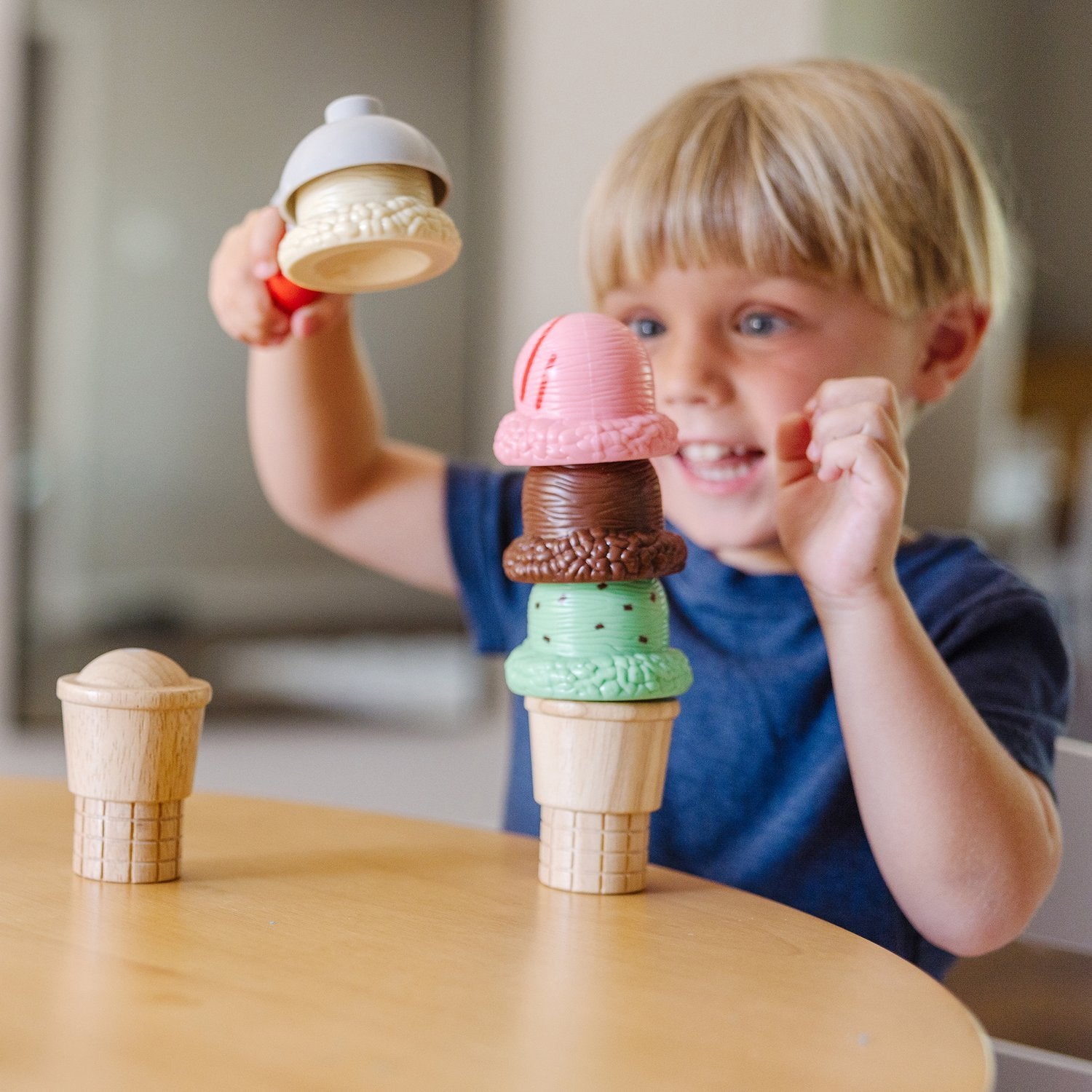 Melissa &amp; Doug Scoop &amp; Stack Ice Cream Legesæt