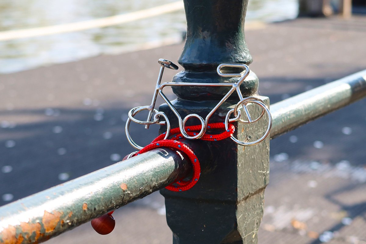 Seneste legetøjslogikspil Metal Bike