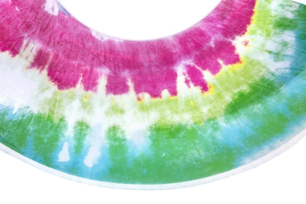 Tie Dye uppblåsbar simring med nackstöd & mugghållare