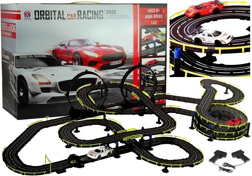 Ultimate 1:43 Slot Car Racing Set med slingor och kontroller